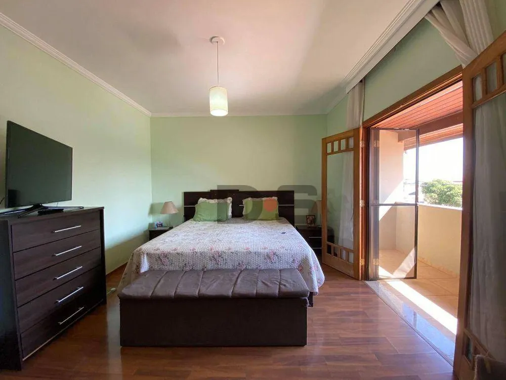 Sobrado, 4 quartos, 245 m² - Foto 4