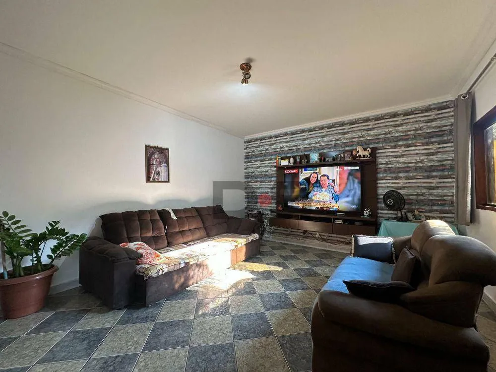 Casa, 4 quartos, 148 m² - Foto 1