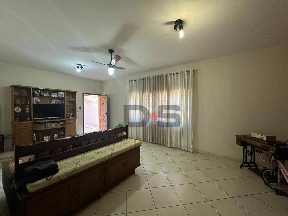 Chácara, 3 quartos, 1000 m² - Foto 2