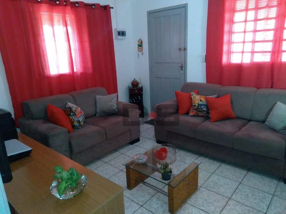 Chácara, 2 quartos, 900 m² - Foto 2