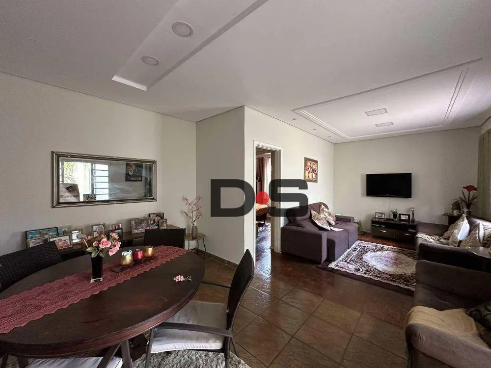 Casa, 3 quartos, 180 m² - Foto 2