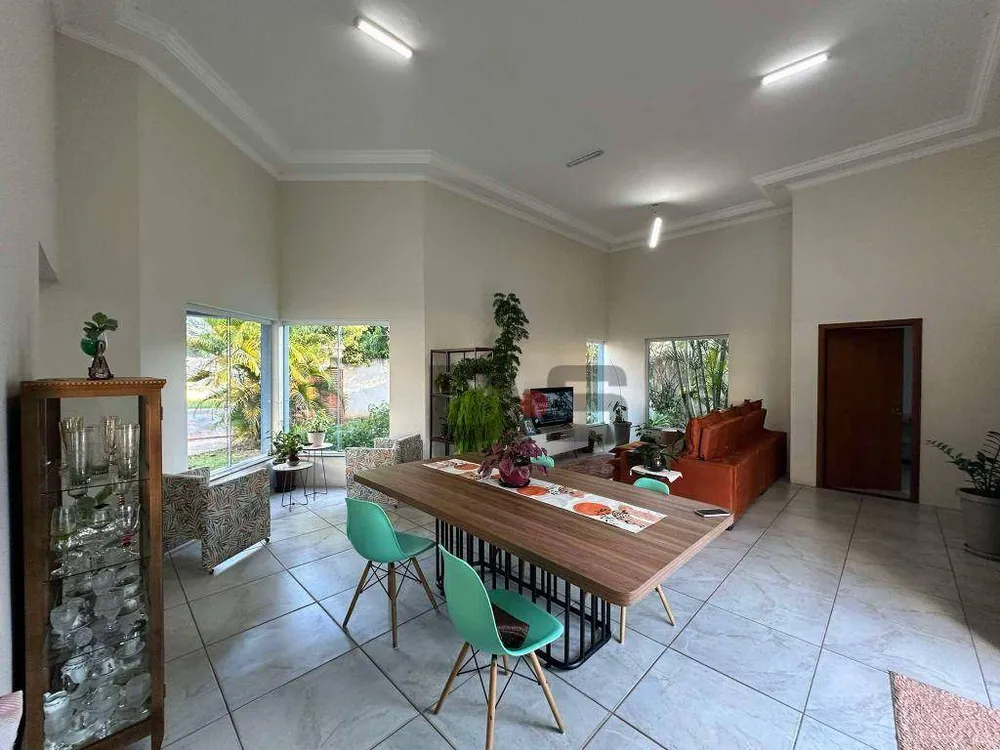 Chácara, 5 quartos, 1000 m² - Foto 1