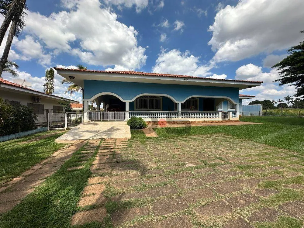 Chácara, 3 quartos, 2917 m² - Foto 1