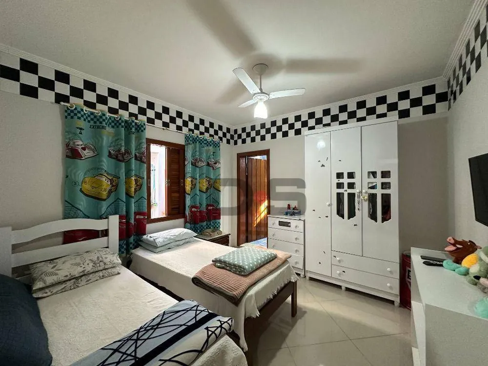 Casa, 4 quartos, 220 m² - Foto 4
