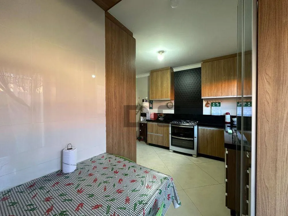 Casa, 4 quartos, 220 m² - Foto 3