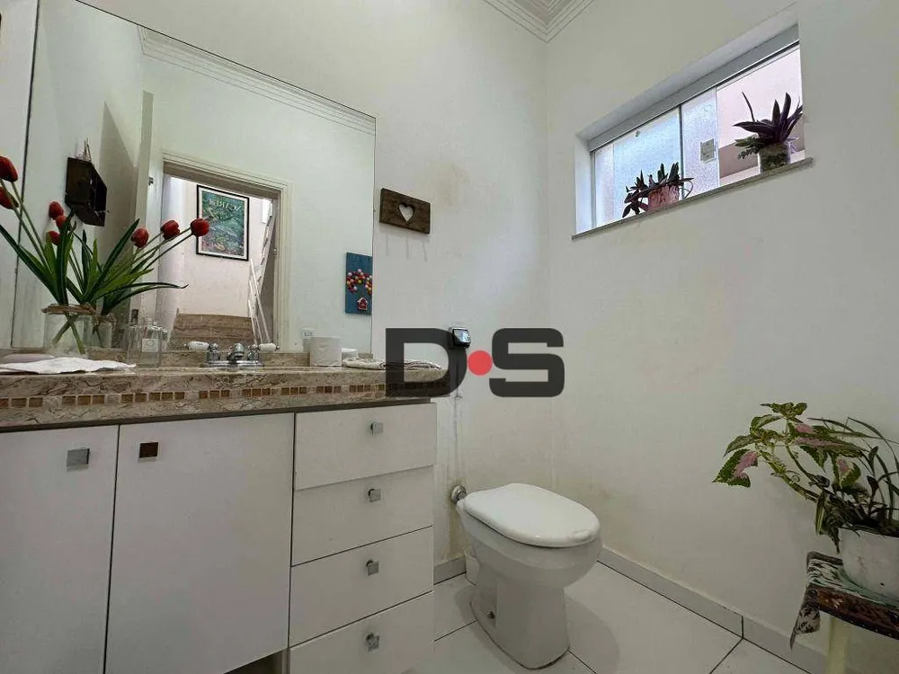 Sobrado, 4 quartos, 286 m² - Foto 1