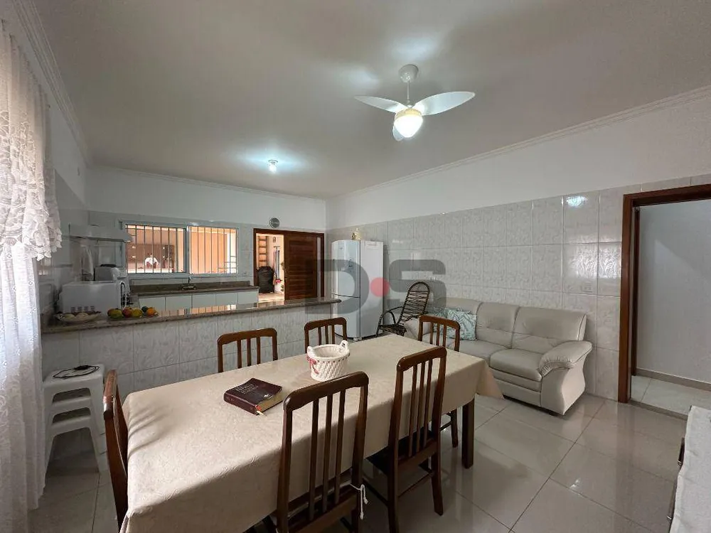 Casa, 3 quartos, 180 m² - Foto 2