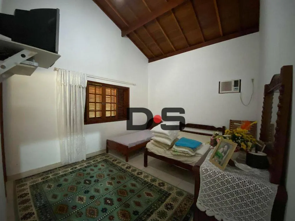 Chácara, 4 quartos, 9500 m² - Foto 1