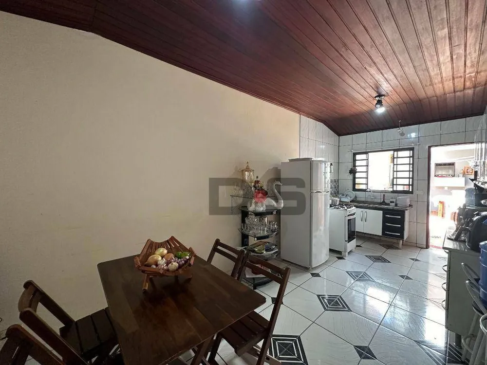 Casa, 3 quartos, 144 m² - Foto 2