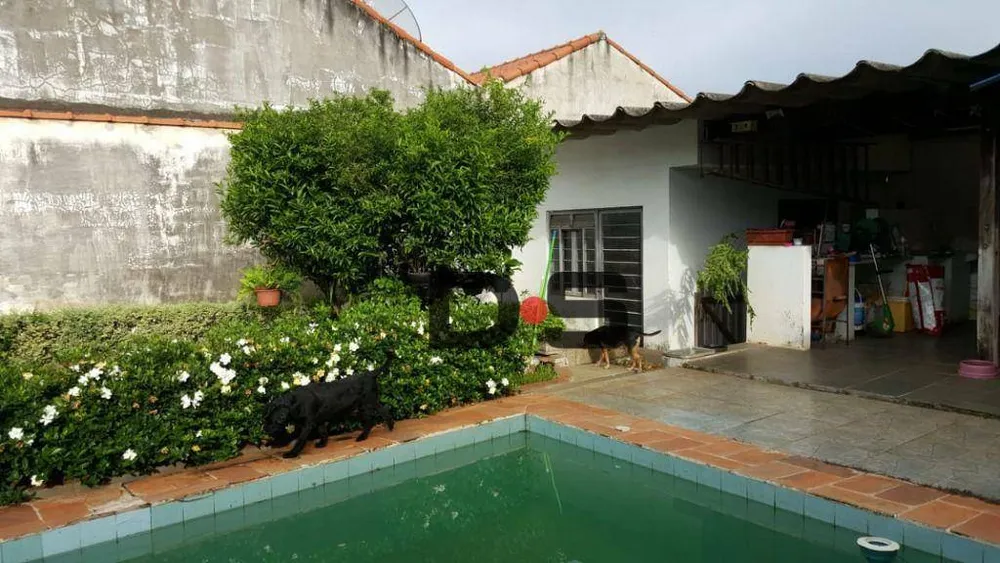 Casa, 3 quartos, 227 m² - Foto 1