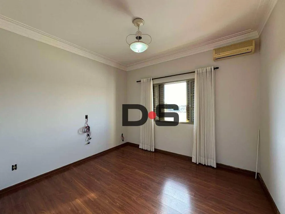 Sobrado, 4 quartos, 312 m² - Foto 2