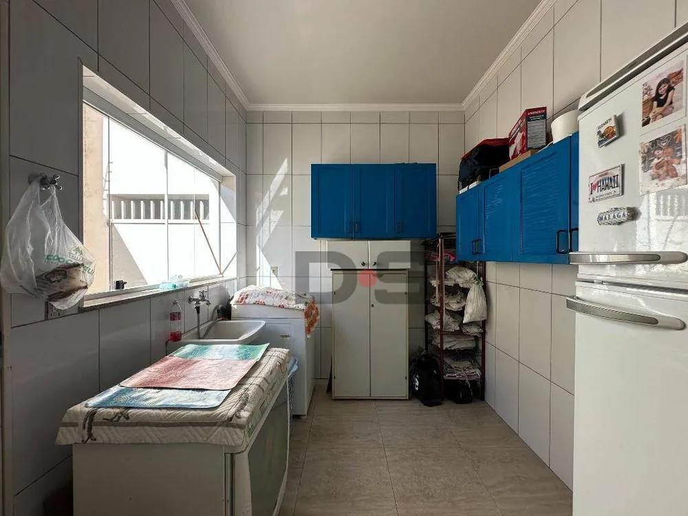 Casa, 3 quartos, 205 m² - Foto 3