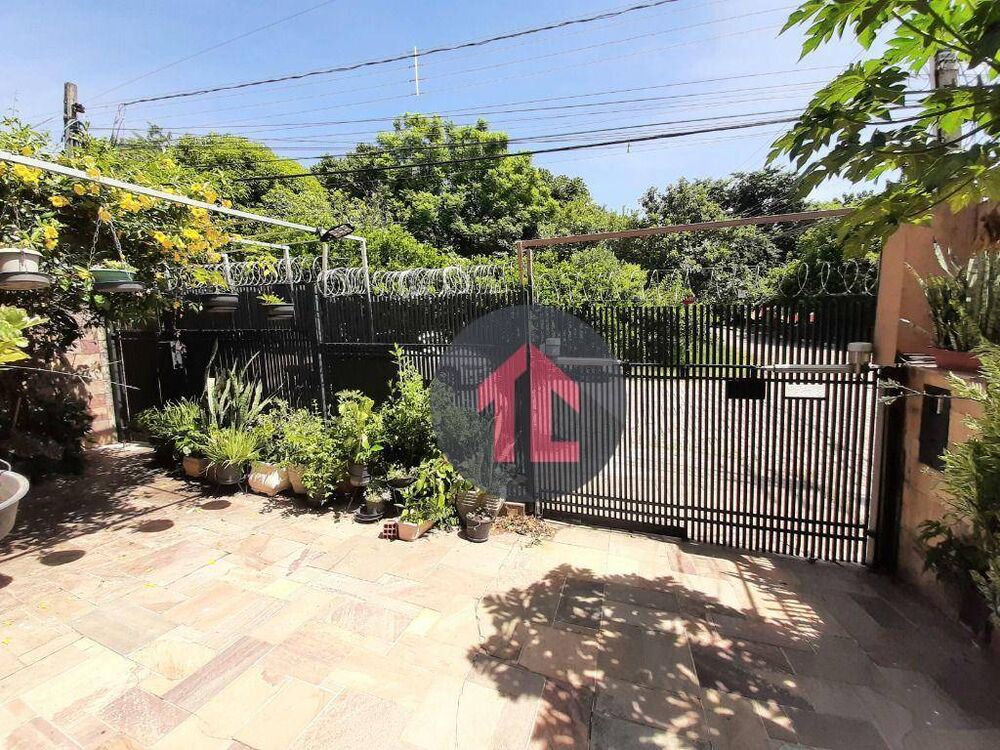 Casa, 6 quartos, 260 m² - Foto 1