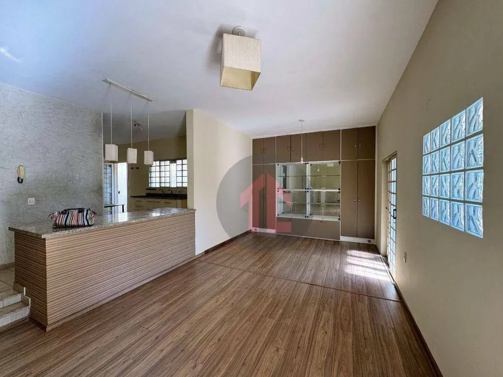 Casa, 3 quartos, 352 m² - Foto 4