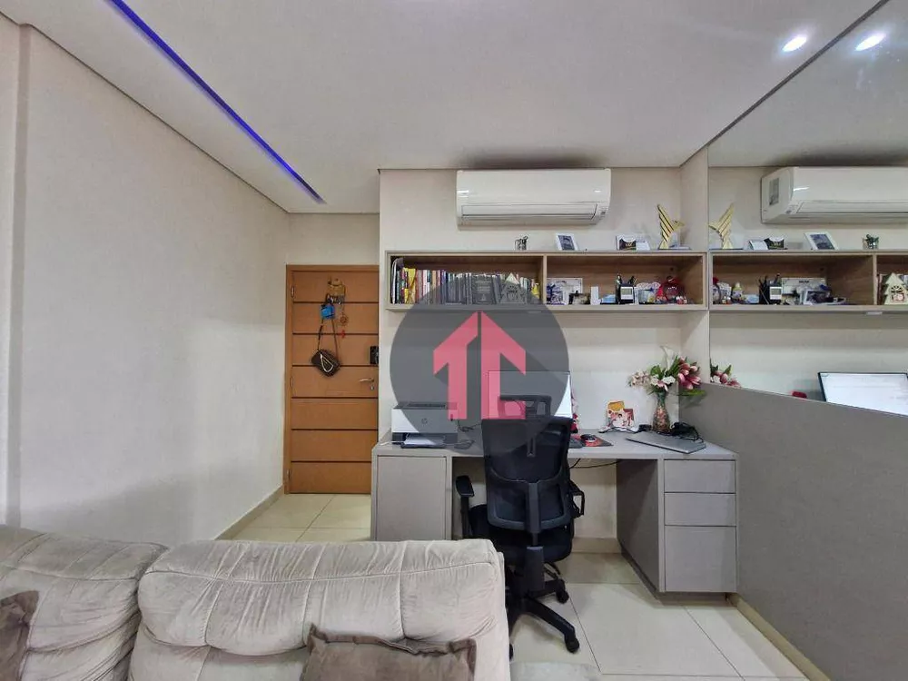 Apartamento à venda com 2 quartos, 75m² - Foto 3