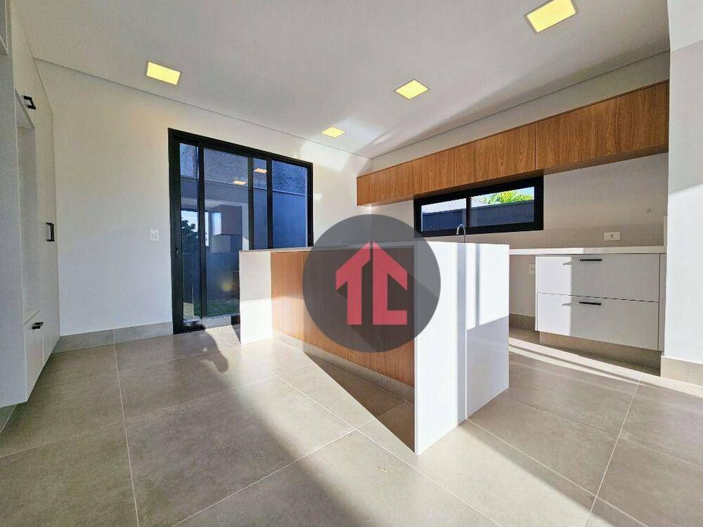 Sobrado, 4 quartos, 357 m² - Foto 1