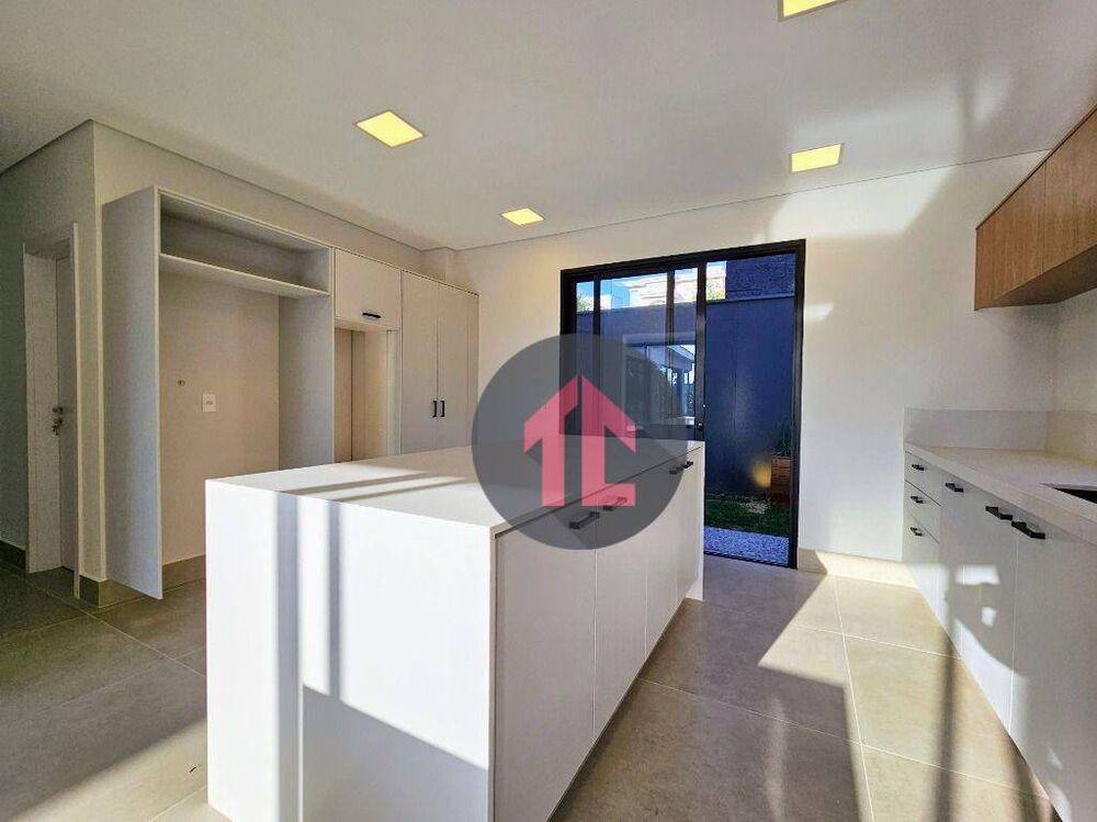 Sobrado, 4 quartos, 357 m² - Foto 2