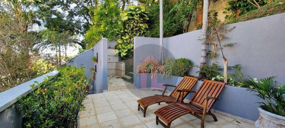 Sobrado, 3 quartos, 450 m² - Foto 1