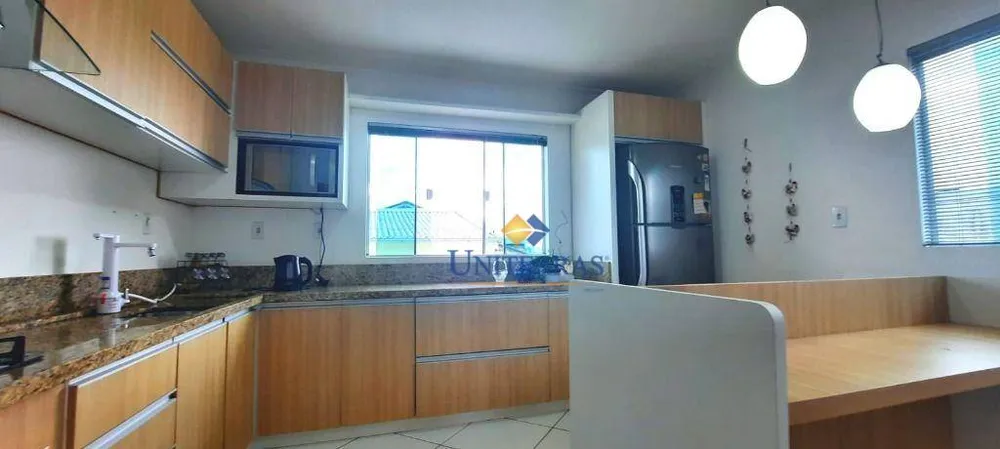 Sobrado, 3 quartos, 213 m² - Foto 3