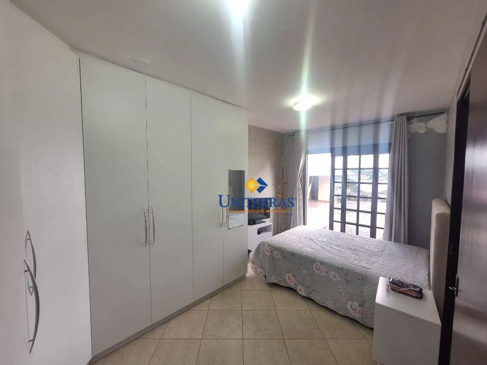 Casa, 4 quartos, 270 m² - Foto 3