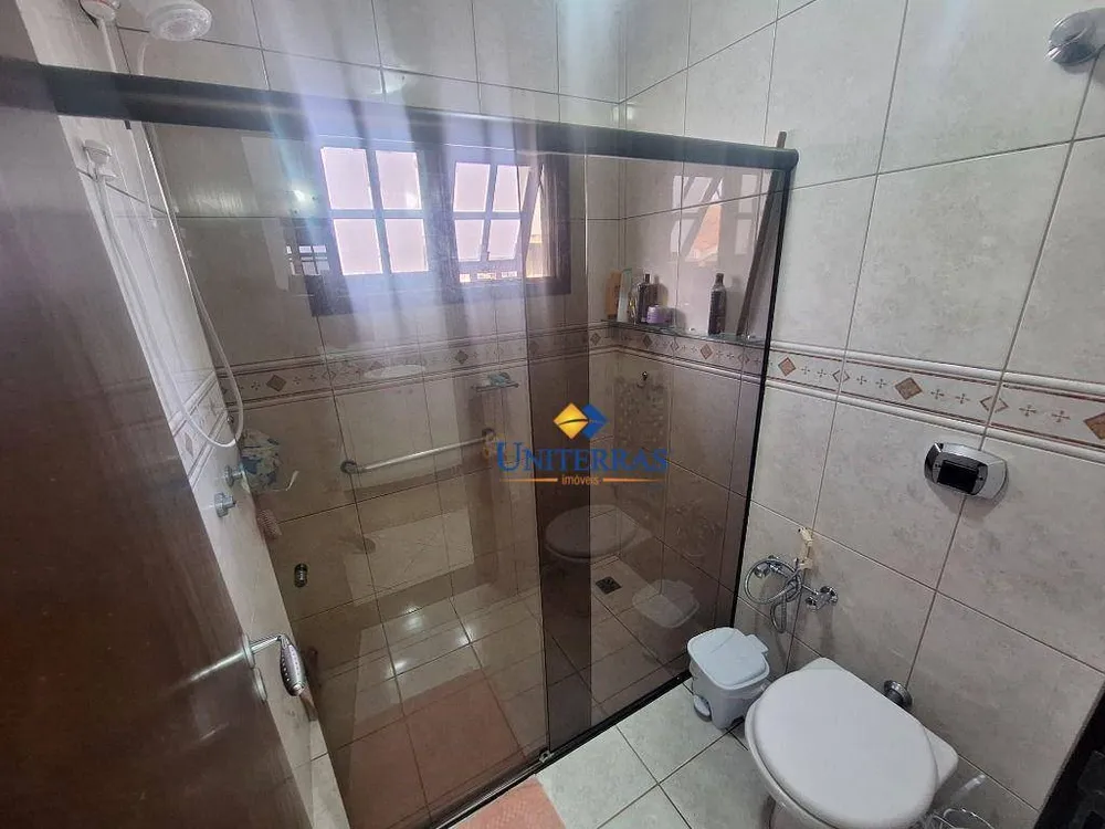 Casa, 4 quartos, 270 m² - Foto 4
