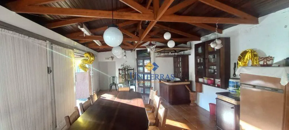 Casa, 5 quartos, 290 m² - Foto 3