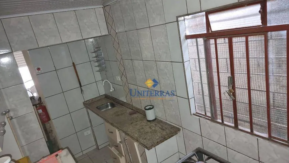 Sobrado, 3 quartos, 215 m² - Foto 2