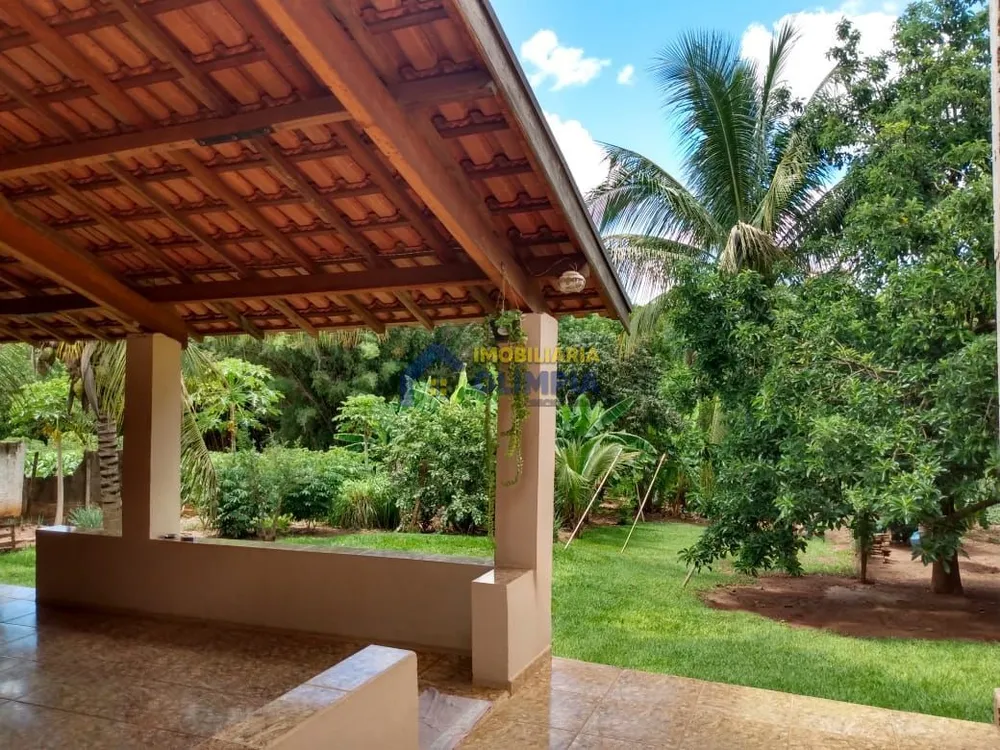 Chácara, 2 quartos, 2800 m² - Foto 1