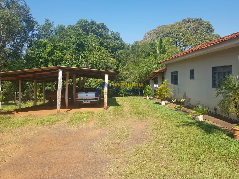 Chácara, 3 quartos, 3561 m² - Foto 1
