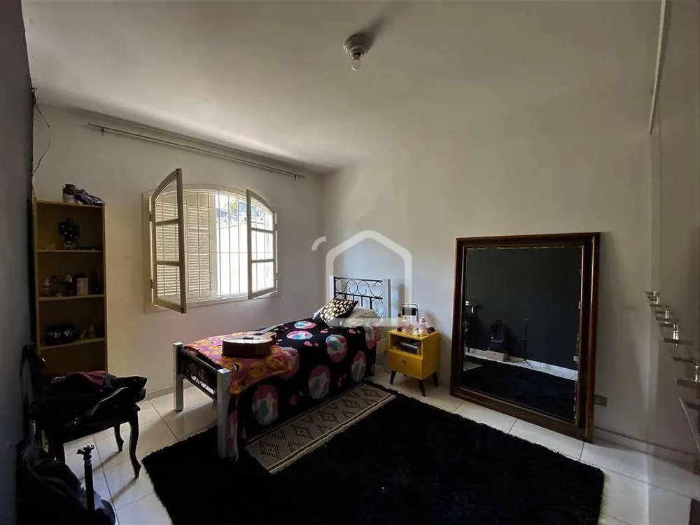 Casa, 3 quartos, 200 m² - Foto 4