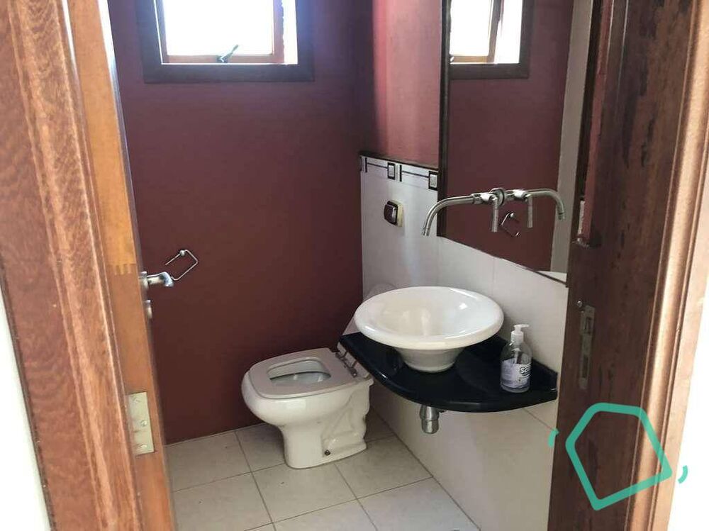 Casa de Condomínio à venda com 4 quartos, 347m² - Foto 2