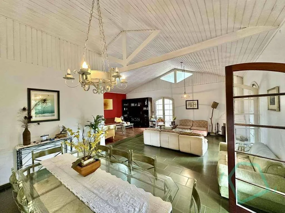 Casa, 3 quartos, 233 m² - Foto 2
