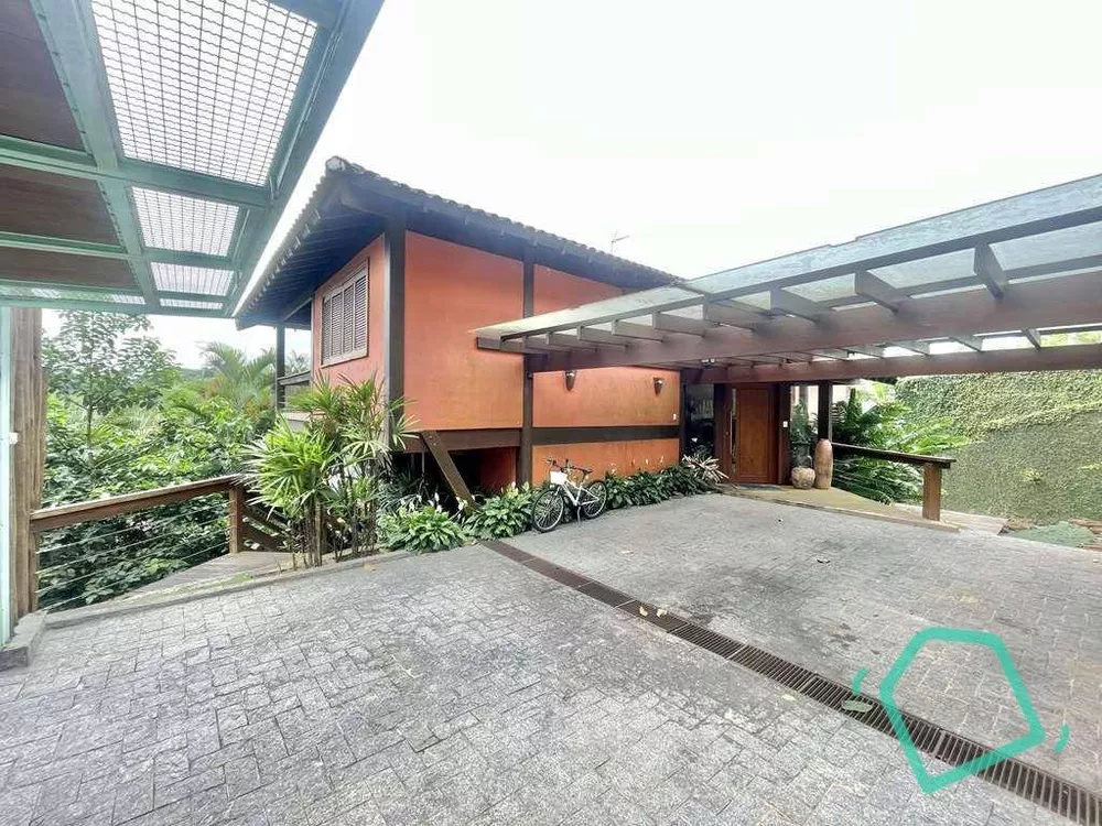 Casa de Condomínio à venda com 3 quartos, 282m² - Foto 4