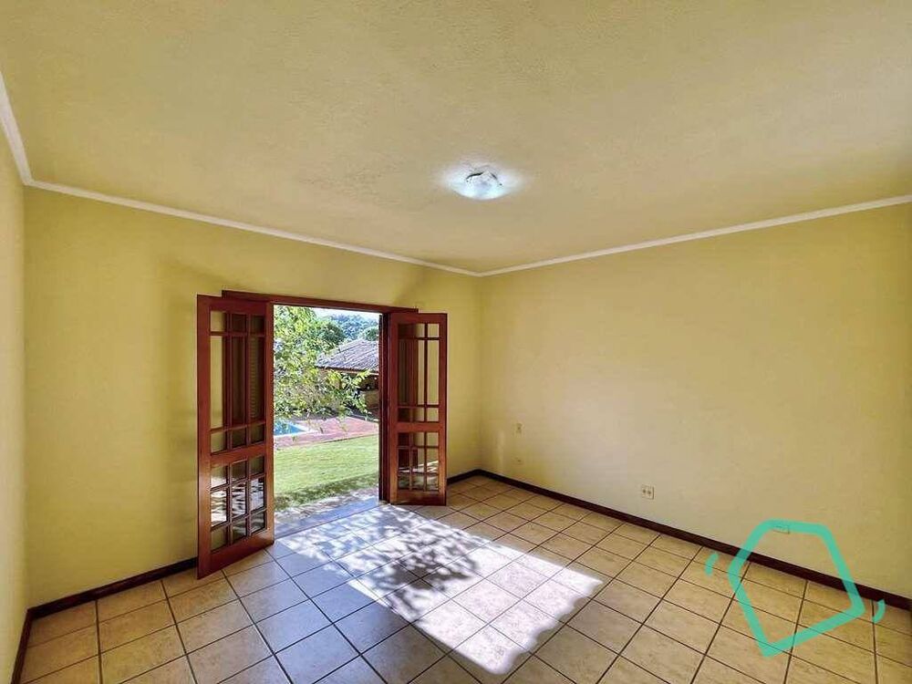 Casa de Condomínio à venda com 4 quartos, 568m² - Foto 6
