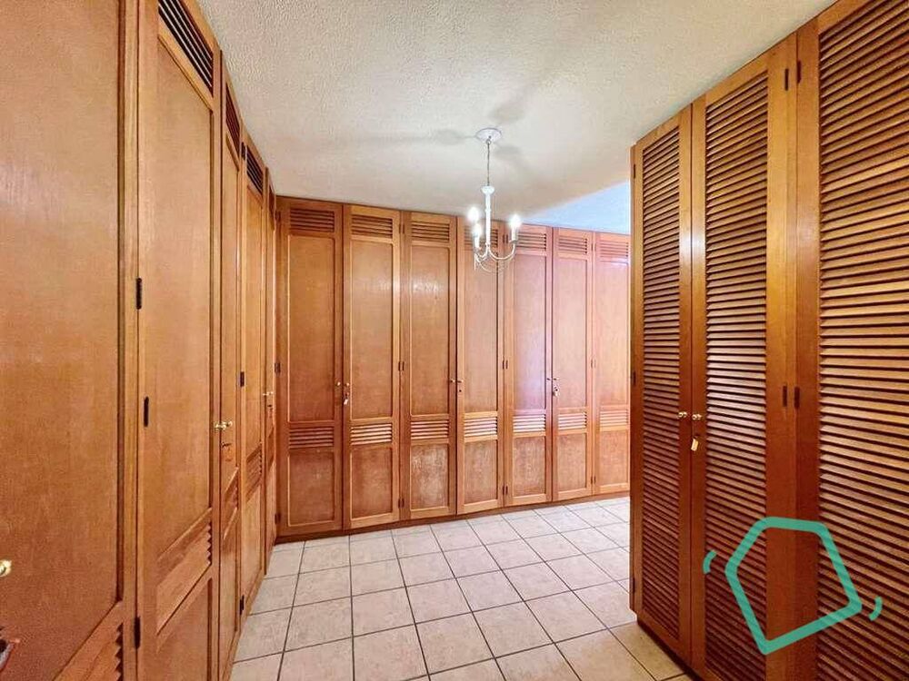 Casa de Condomínio à venda com 4 quartos, 568m² - Foto 5