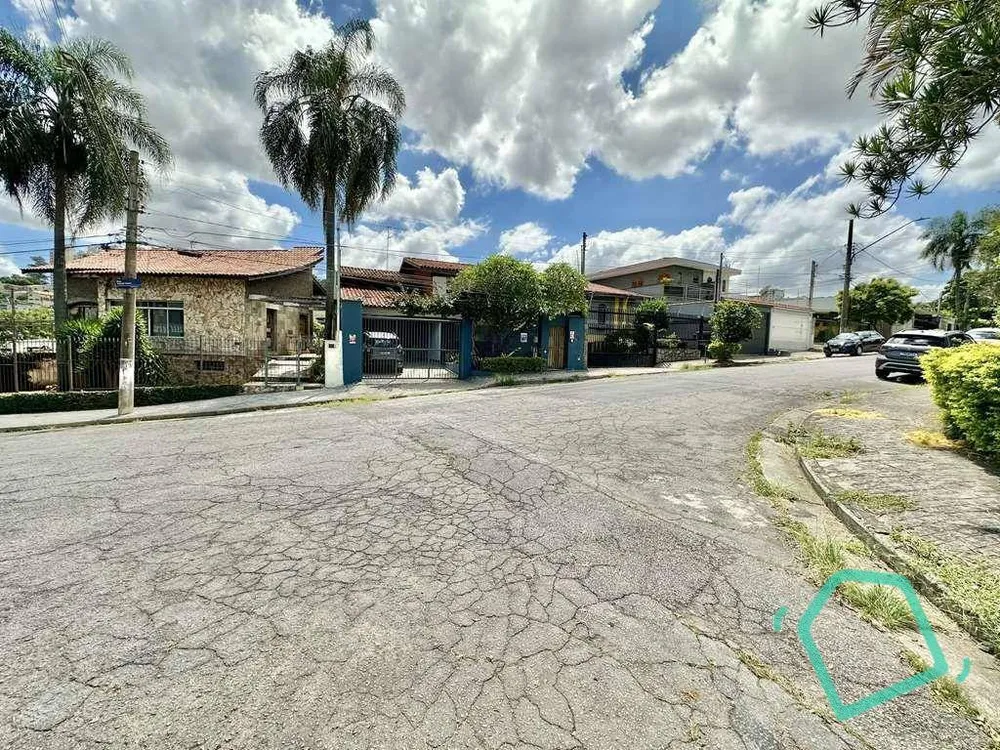 Casa, 4 quartos, 228 m² - Foto 2