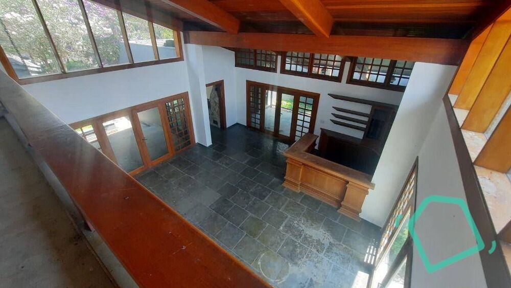 Casa de Condomínio à venda e aluguel com 3 quartos, 450m² - Foto 1