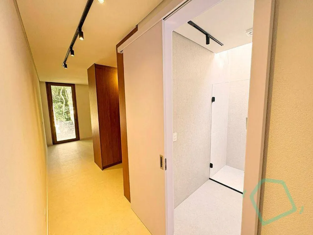 Casa, 3 quartos, 265 m² - Foto 8