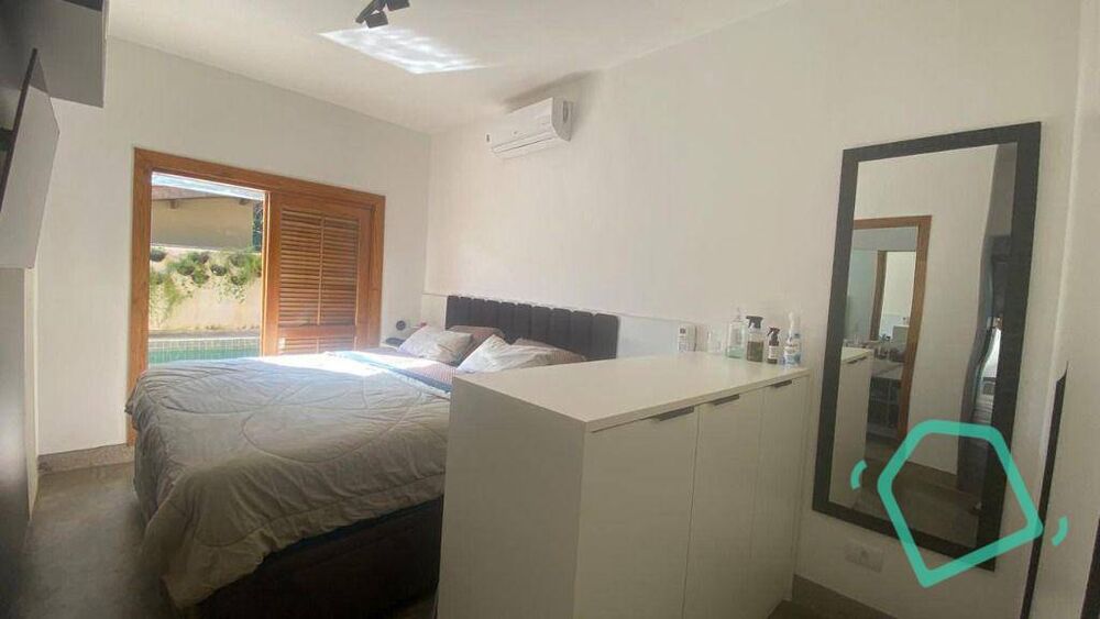 Casa de Condomínio à venda com 3 quartos, 248m² - Foto 3