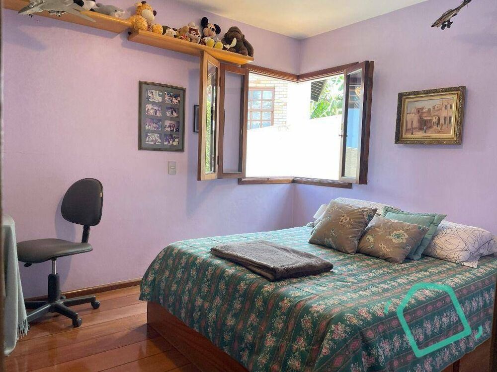 Casa de Condomínio à venda com 3 quartos, 350m² - Foto 3