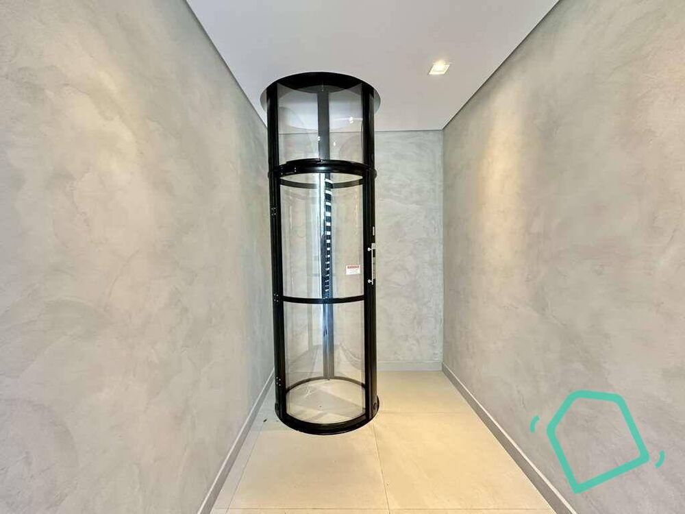 Casa de Condomínio à venda com 4 quartos, 440m² - Foto 1