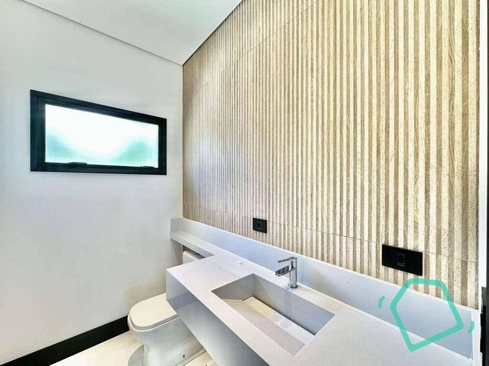 Casa de Condomínio à venda com 4 quartos, 440m² - Foto 4