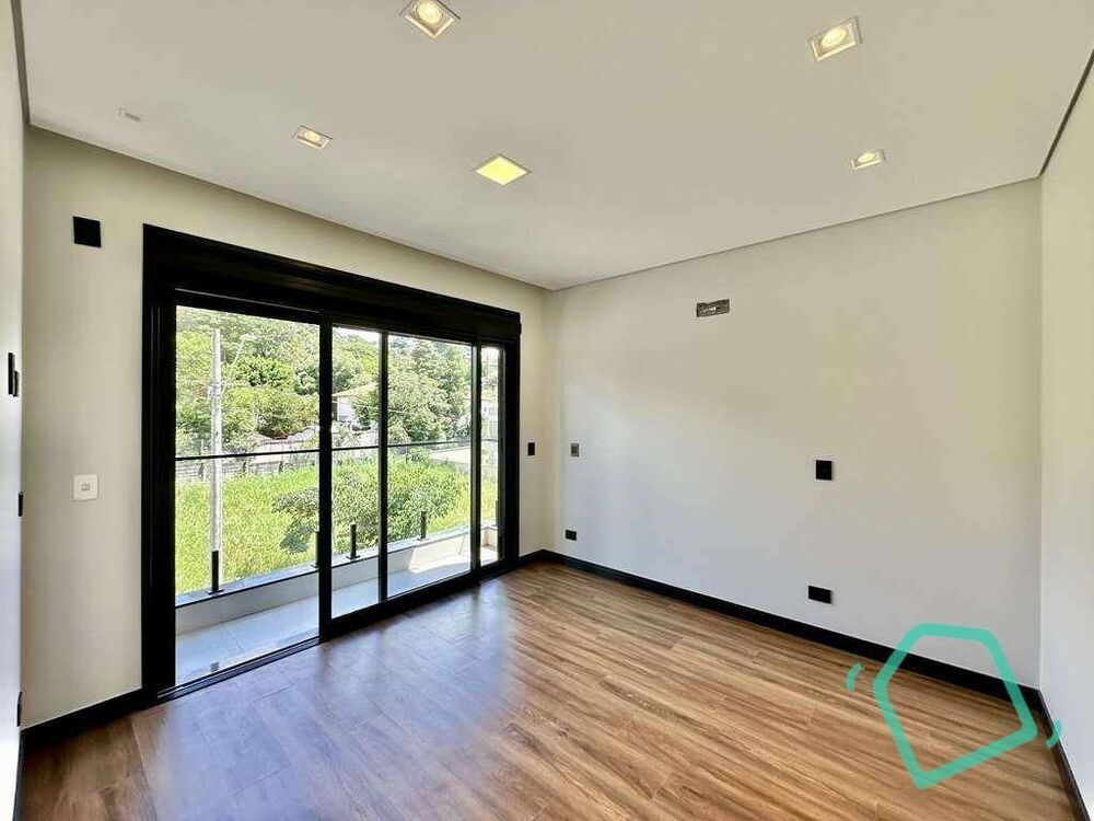 Casa de Condomínio à venda com 4 quartos, 440m² - Foto 12