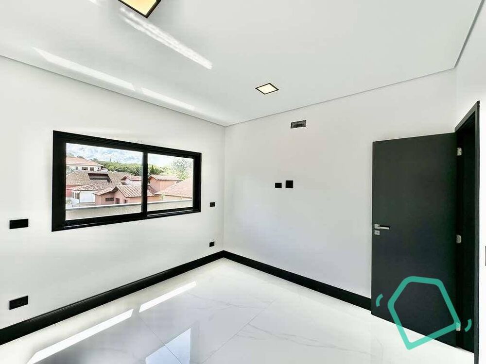 Casa de Condomínio à venda com 4 quartos, 440m² - Foto 6