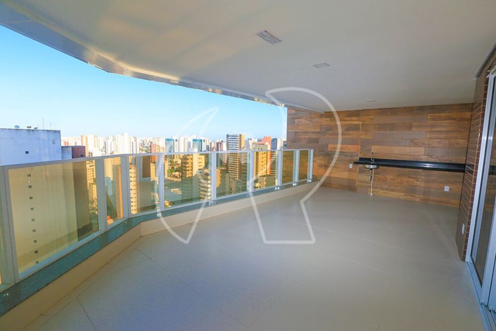Apartamento à venda com 4 quartos, 231m² - Foto 2