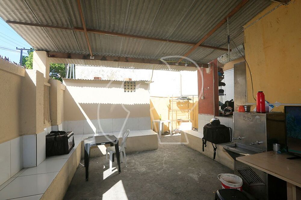 Casa à venda com 2 quartos, 673M2 - Foto 4