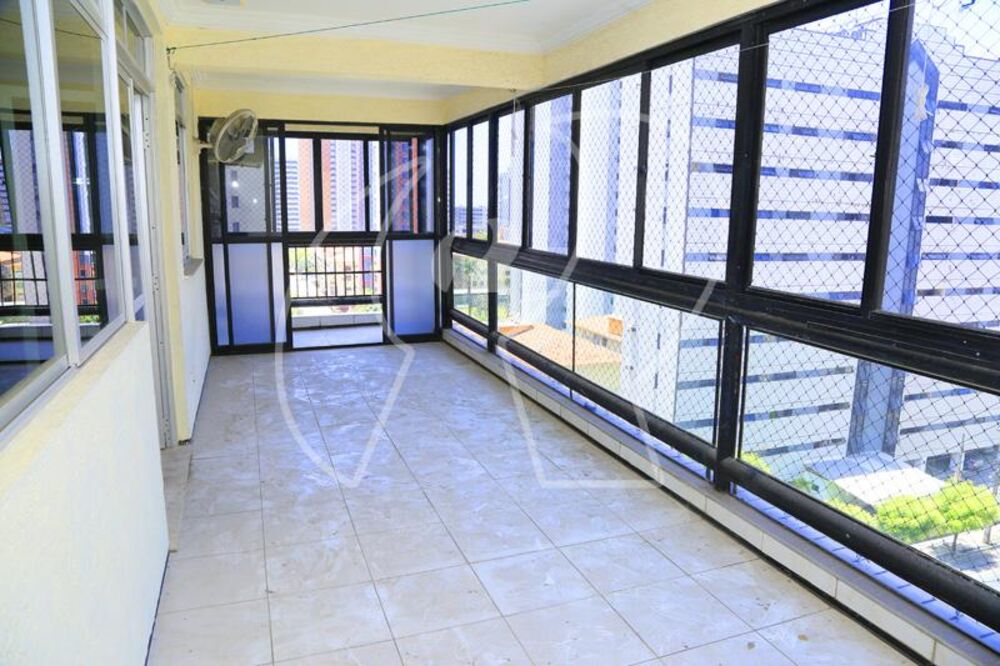 Apartamento, 3 quartos, 130 m² - Foto 2