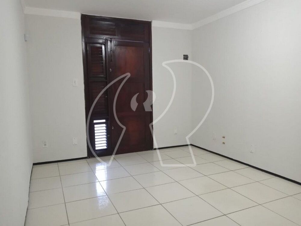 Casa à venda com 4 quartos, 240m² - Foto 6