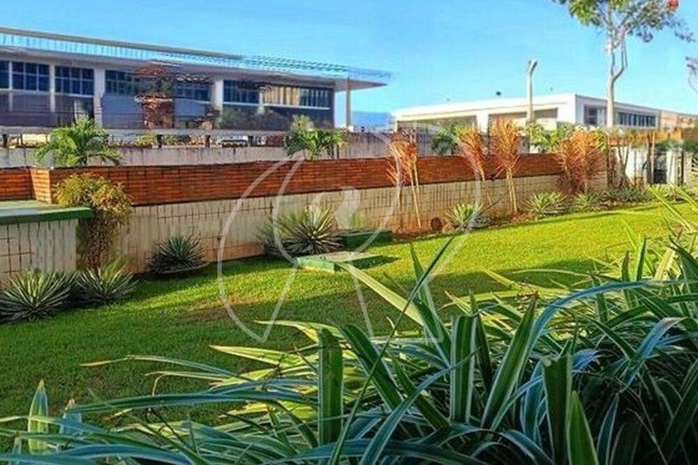 Apartamento à venda com 3 quartos, 178m² - Foto 2