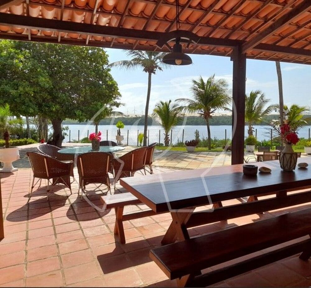 Casa à venda com 9 quartos, 552m² - Foto 4